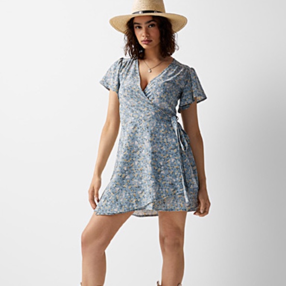 Simons Floral Wrap Dress - Baby blue - Picture 1 of 7